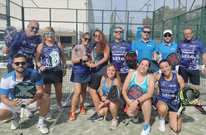 Derbi entre los equipos Padelcat Mixto D y Mixto G